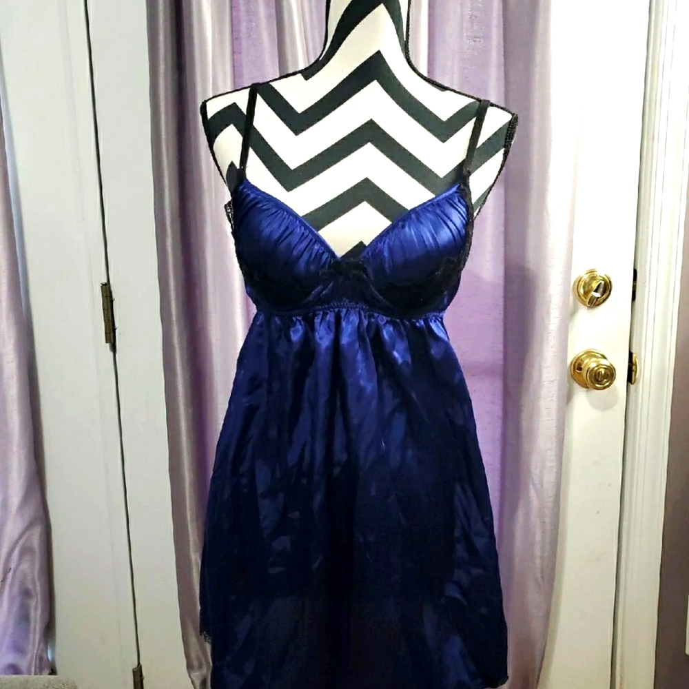 **Never worn** Flora chemise, small